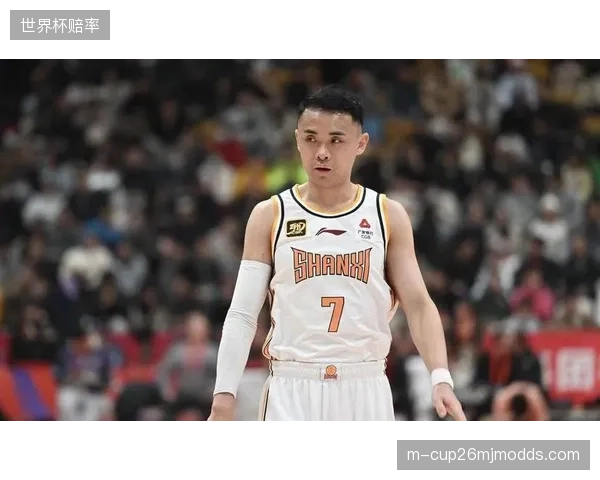 山西队射手原帅顶薪表现大幅下滑,暴露其无球体系依赖性的核心短板。 山西队射手原帅顶薪表现大幅下滑,暴露其无球体系依赖性的核心短板。